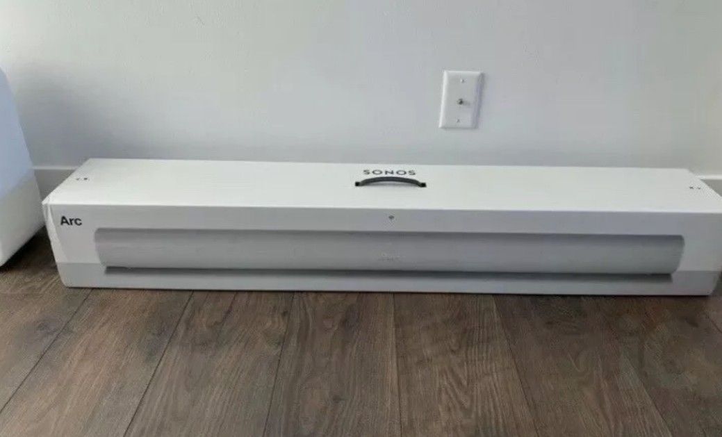SONOS ARC Soundbar With Dolby Atoms White Tested Once