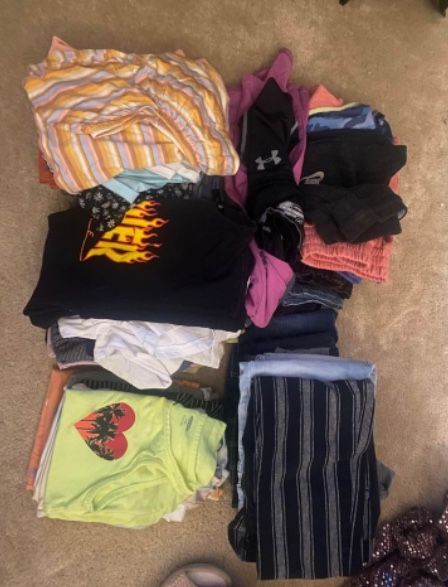 Lot Of Girls Clothes, Size 8-10