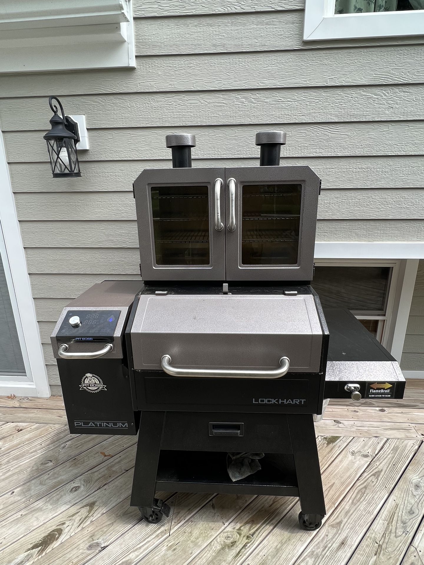 Pit Boss Platinum Lockhart Wifi And Bluetooth Wood Pellet Grill And