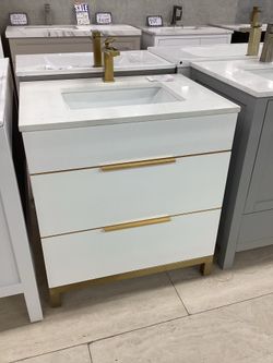 30” bathroom vanity cabinet solid wood fully assembled Softclose drawers doors Quartz top ready for pick up today