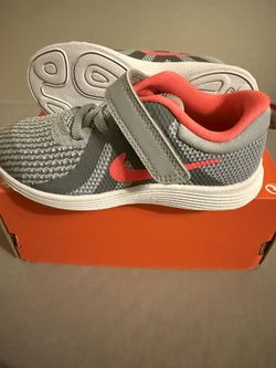Nike Kids Size 10c