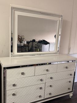 White Dresser with Mirror and light