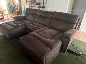 Huchenson Macy’s electric reclining double lounger couch sectional brown very good condition 3 piece