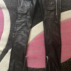 Mens Leather Pants Size 34 100$