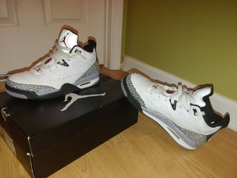Jordan Son of Low , Size 9