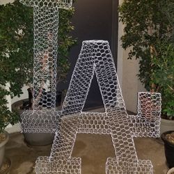 LA Dodgers Topiary Plant CAGE 48" (NO PLANTS) - White 