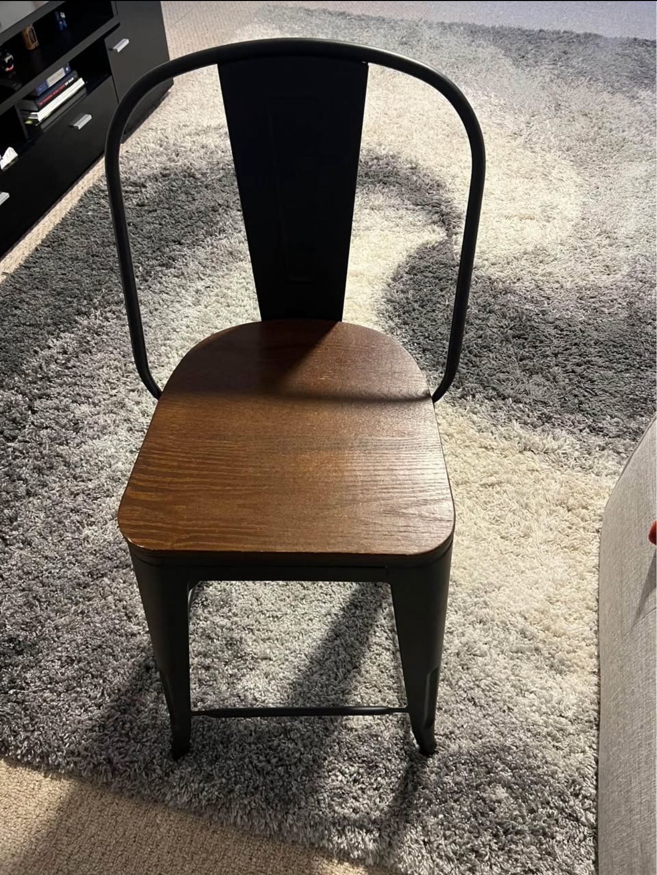 4 Bar Stools