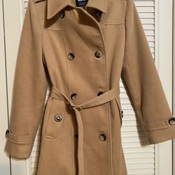 Women’s Coat Size Medium