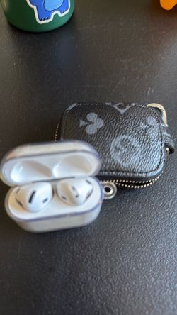 AirPods