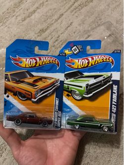 Hot wheels 2012 Dodge coronet and Ford hairline STH