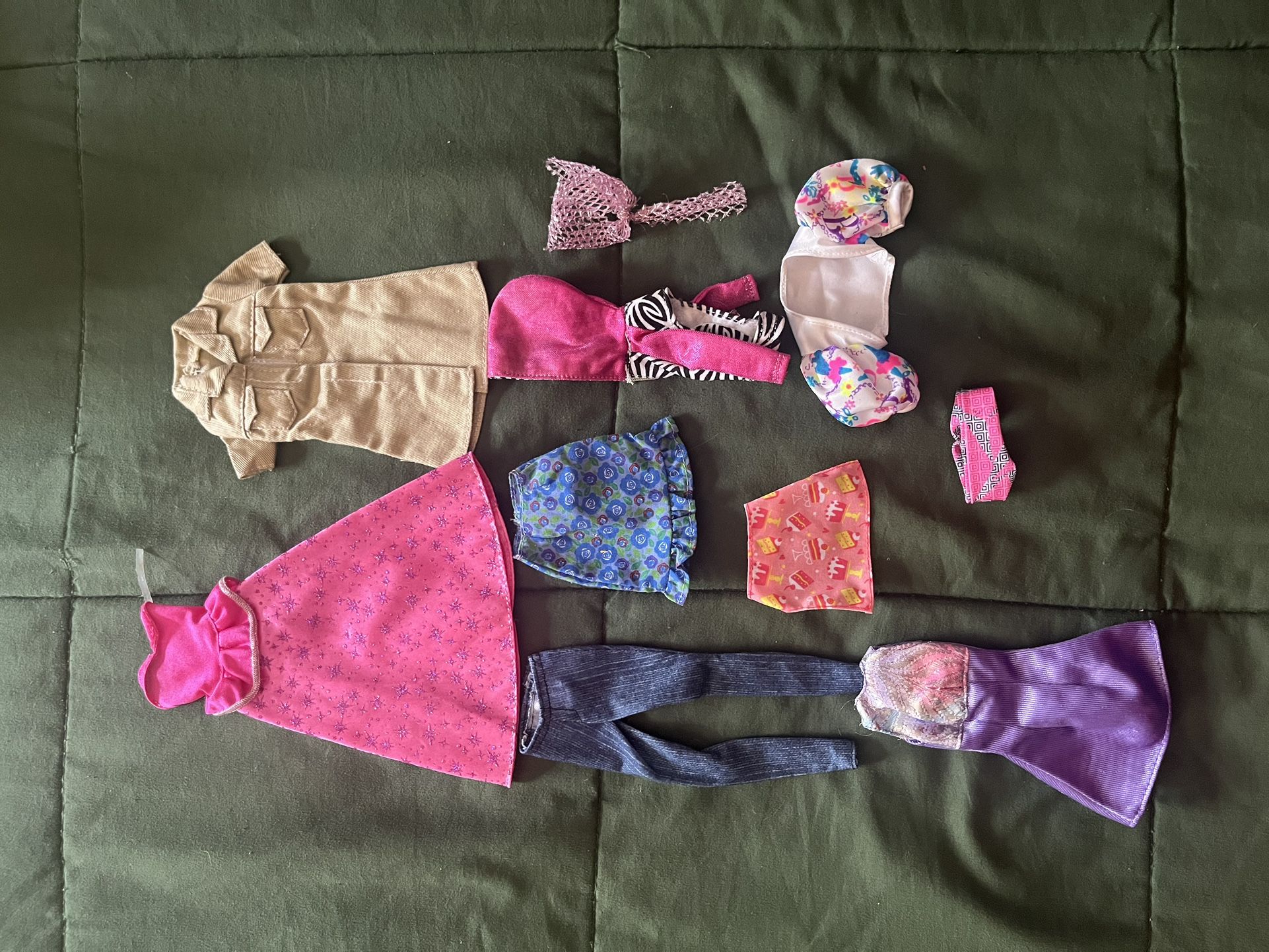 #6 Barbie Clothes