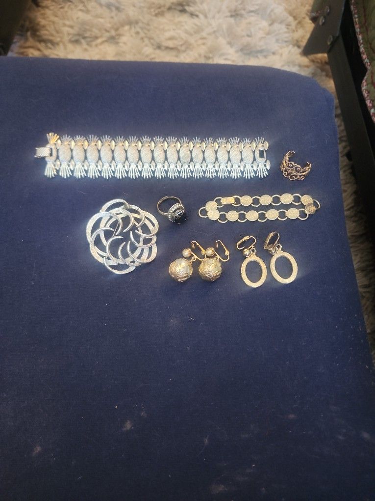 Vintage Sarah Coventry Lot