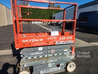19’ scissor lift
