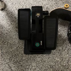 Qubii Pedal Exercise Machine