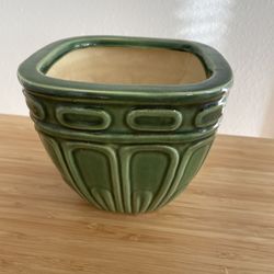 Stylish Ceramic PLANTER (6” tall) [PH]
