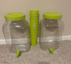 Beverage dispensers