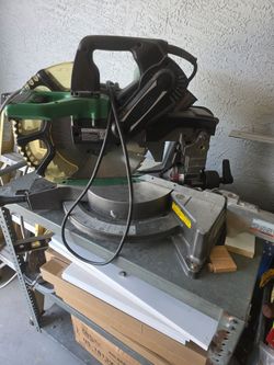 Saw with Lazer light