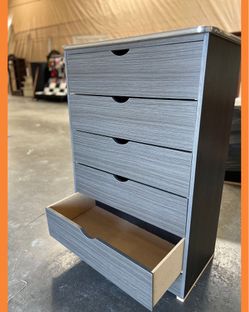Dresser / Five drawers dresser