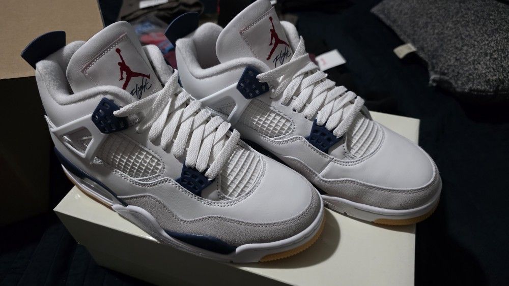 Air Jordan 4 Retro Sp..