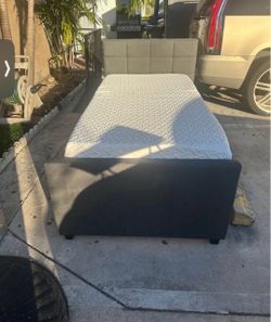 Twin bed