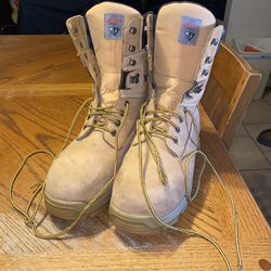 Men’s size 14 steel toe boots