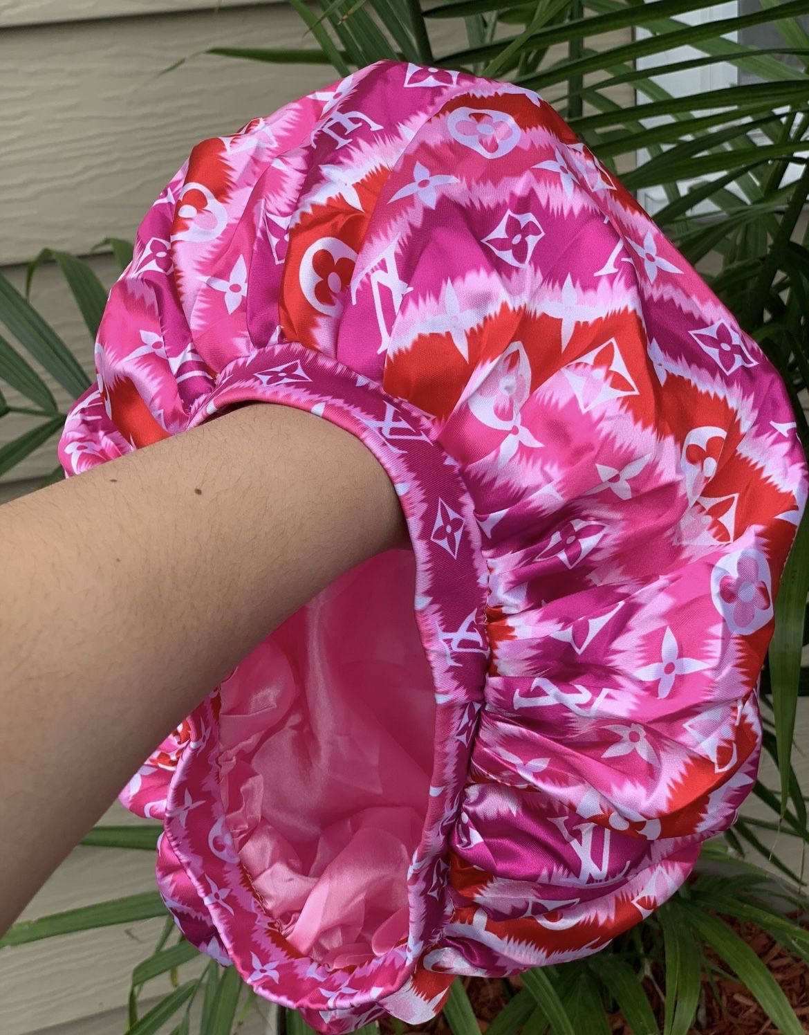 Silky Bonnet