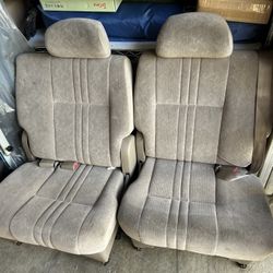 1998 Toyota Sienna 4x Backseats