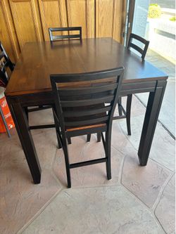 Table and 4 chairs