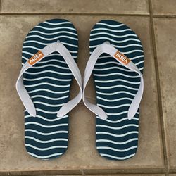 NEW Pasea Resort Hotel Flip Flops