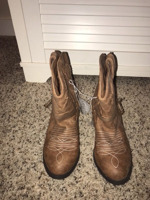 Stevie’s by Steve Madden Girl’s Brown Cowboy Boots in Size 4-NEW