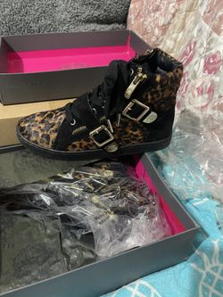 Vince Camuto Ankle Boots Size 7