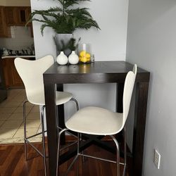 High Table and 2 High Chairs (Dining/ Kitchen for 2)