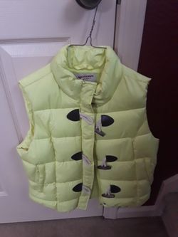 Hot yellow vest