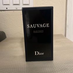 full bottle not been sprayed sauvage dior cologne 