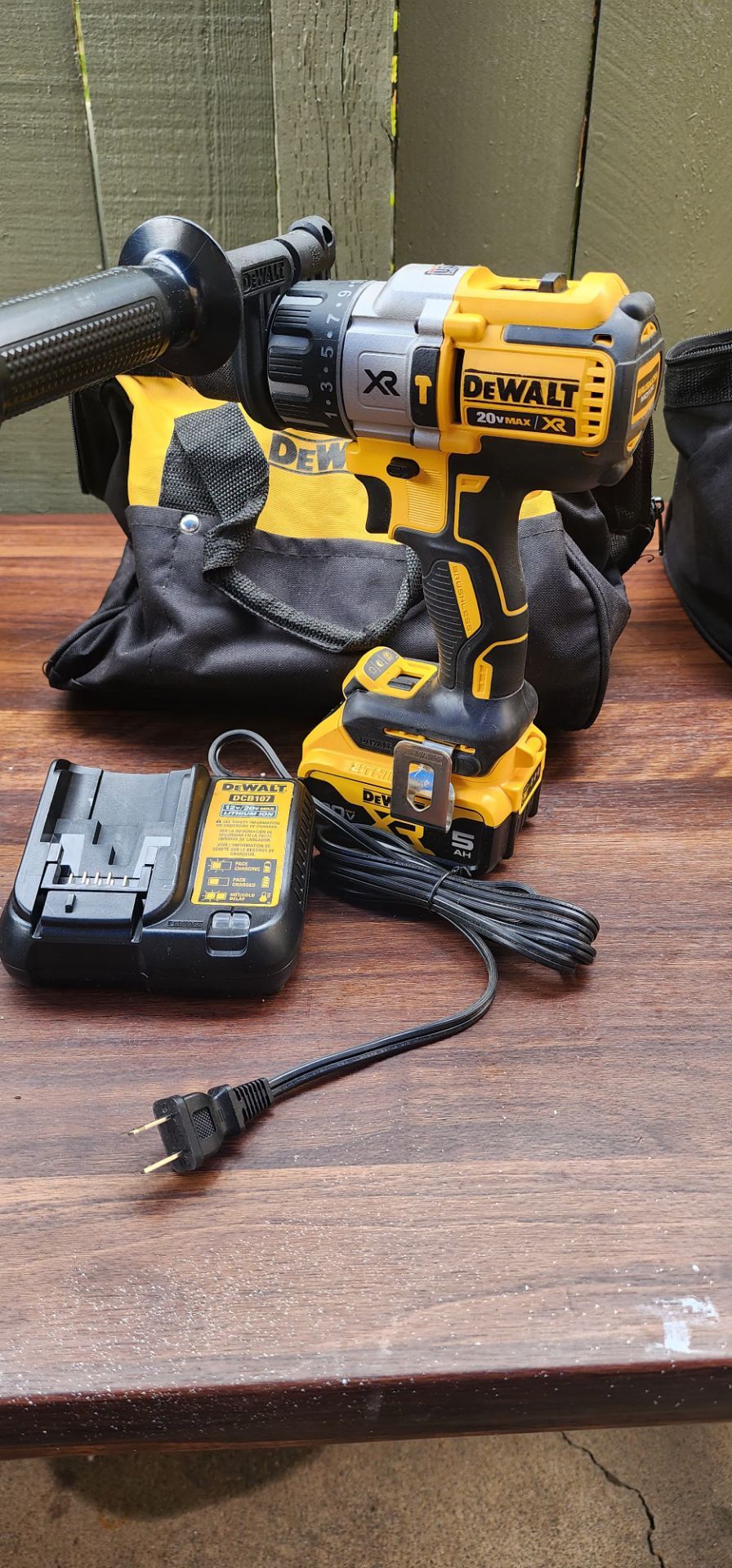 Hamer drill dewalt de ½ nuevo