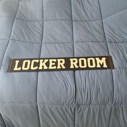 locker room sign for bedroom