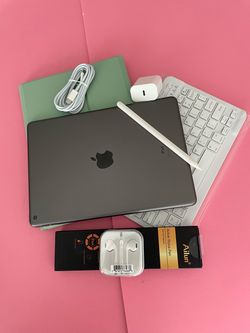 Apple IPad 8th Generation (10.2” Retina /Latest iOS 26/ 2020 model) 32GB with stylus pen, keyboard & Accessories