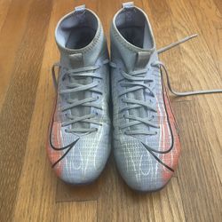 Nike Mercurial Kylian Mbappé Soccer Shoes Cleats Boots Youth Size 4