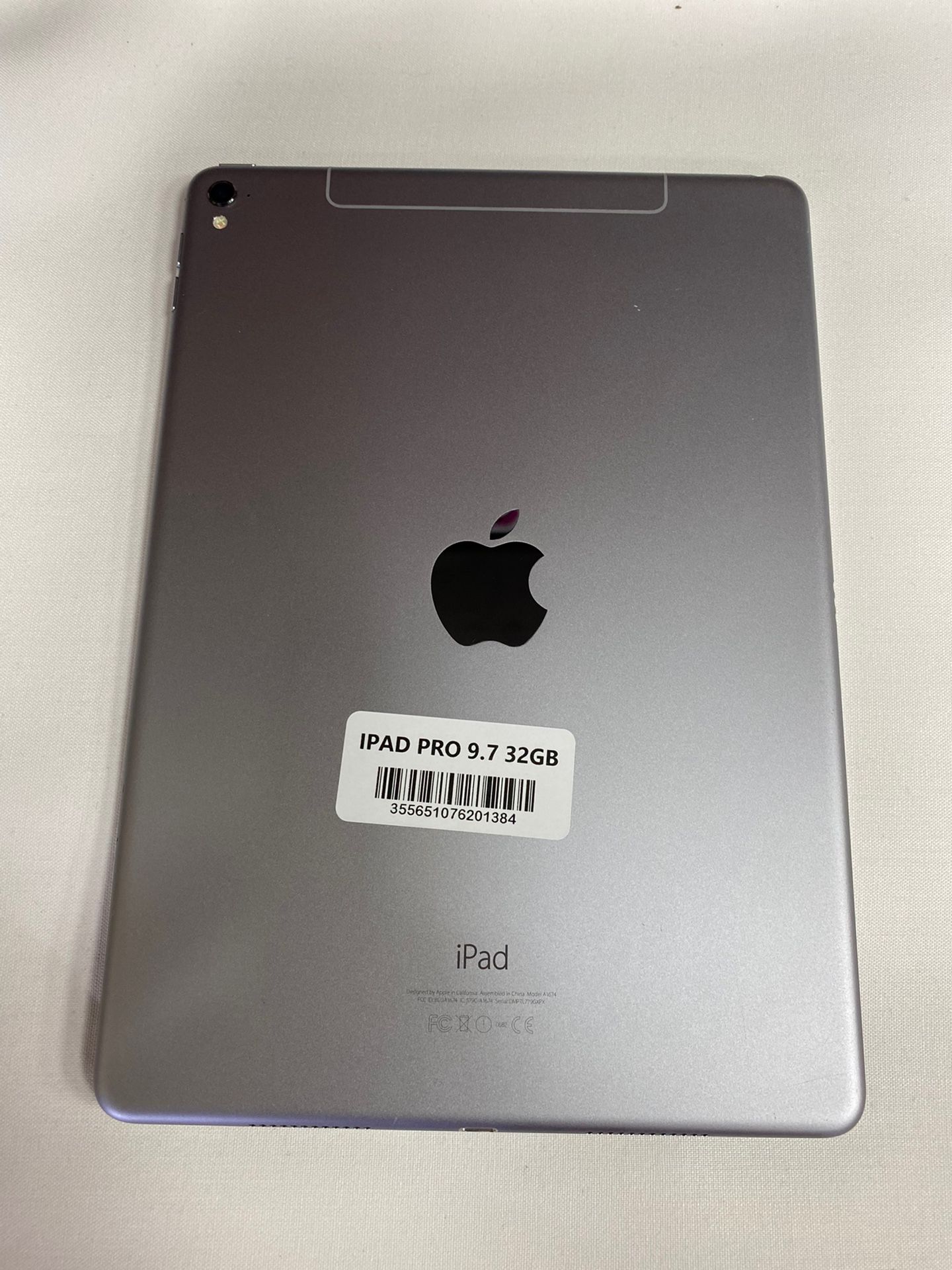 SALE iPad Pro 9.7 32GB