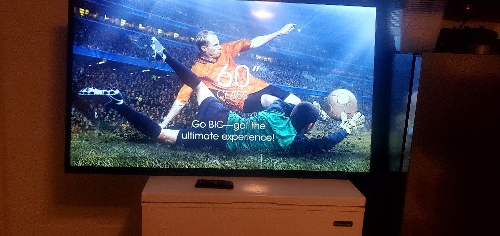 60 Inch Smart Vizio TV