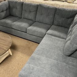 FREE DELIVERY NICE SECTIONAL 