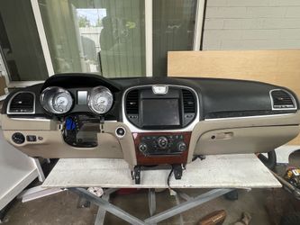 Chrysler 300 dashboard
