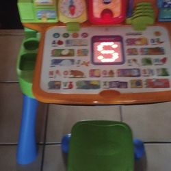 VTech Learning Desk 