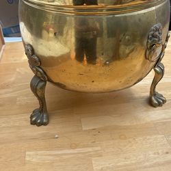 Set Of 2 Brass Pots