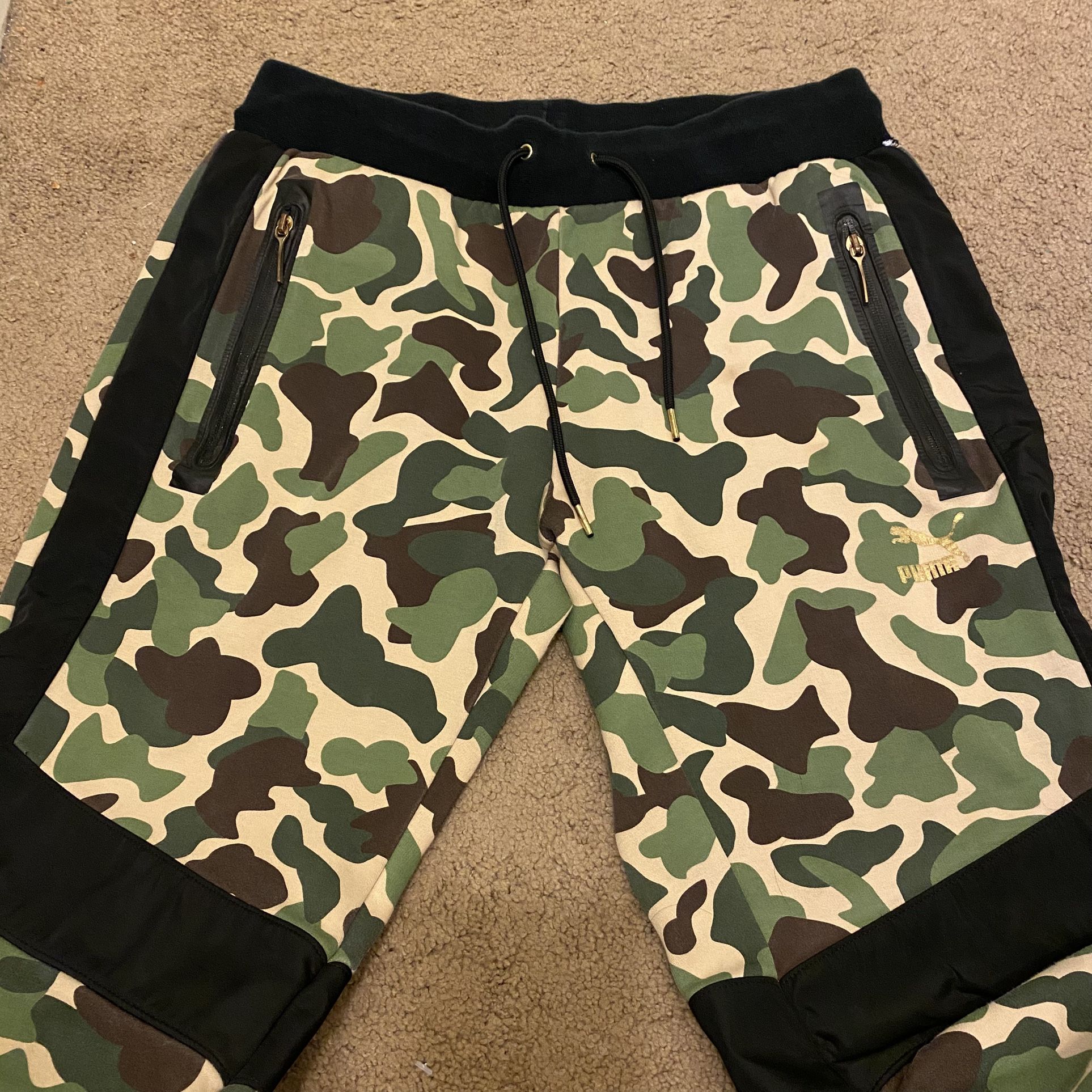 Puma Joggers 