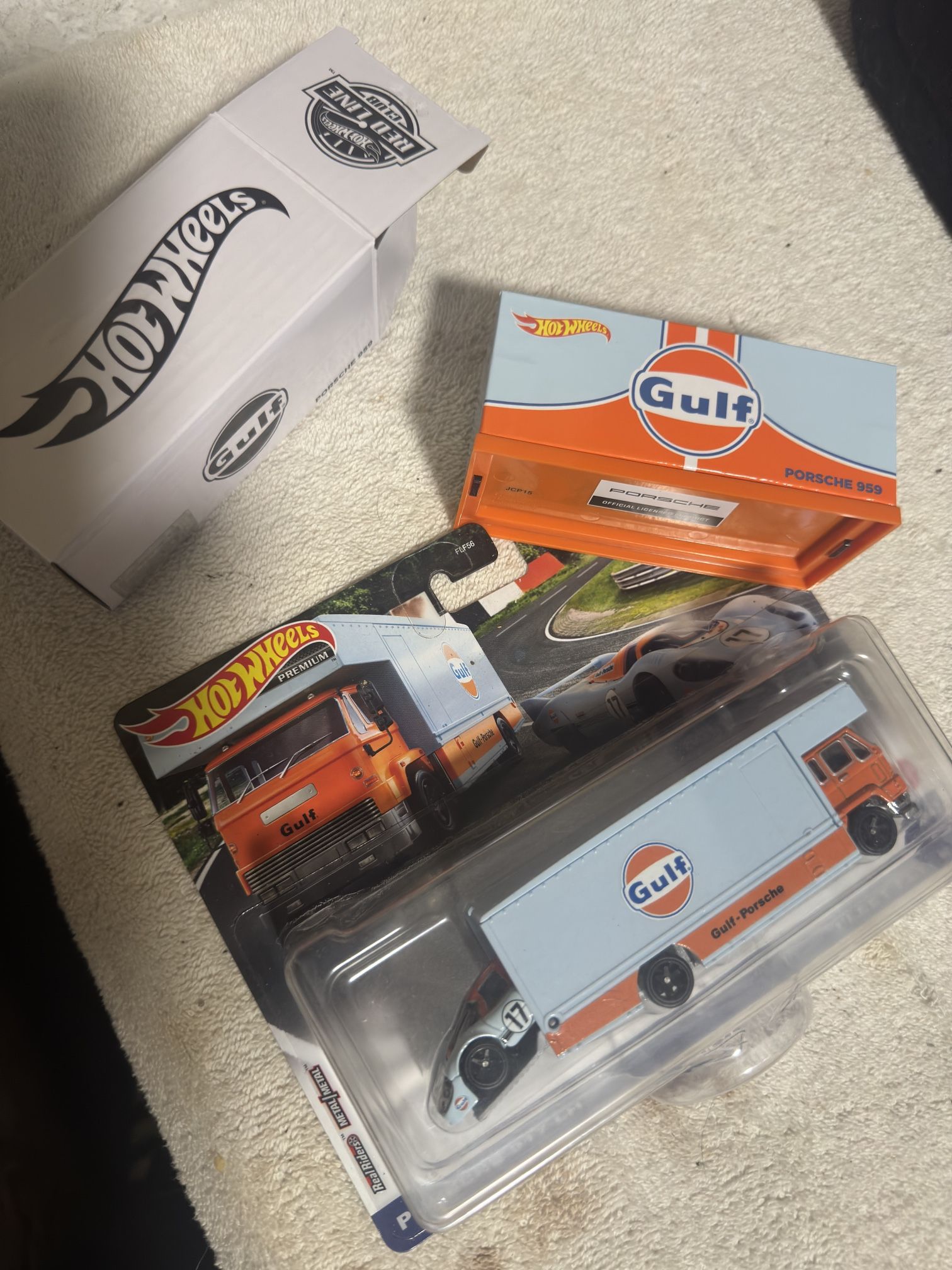 Hot Wheels Porsche Transporter & 959 GULF