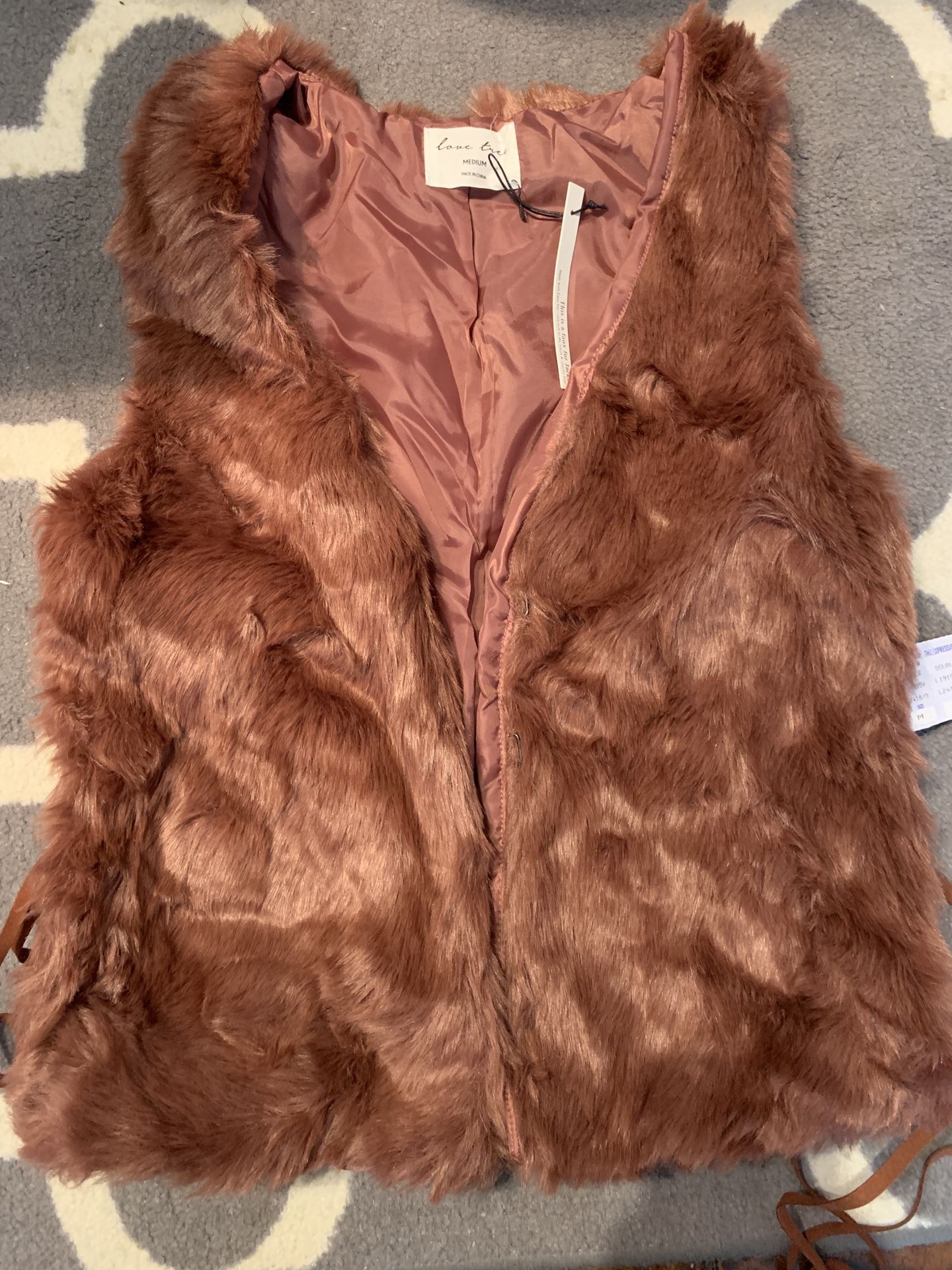 Faux fur vest women’s medium purple