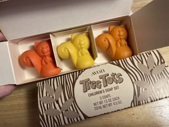 Vintage NIB Avon Tree Tots Children’s Soap 3 Soap Set Chipmunk Squirrel