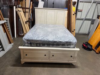 White Wood Storage Bed Frame with Mattress