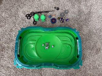 Beyblade stadium, launchers & beyblades